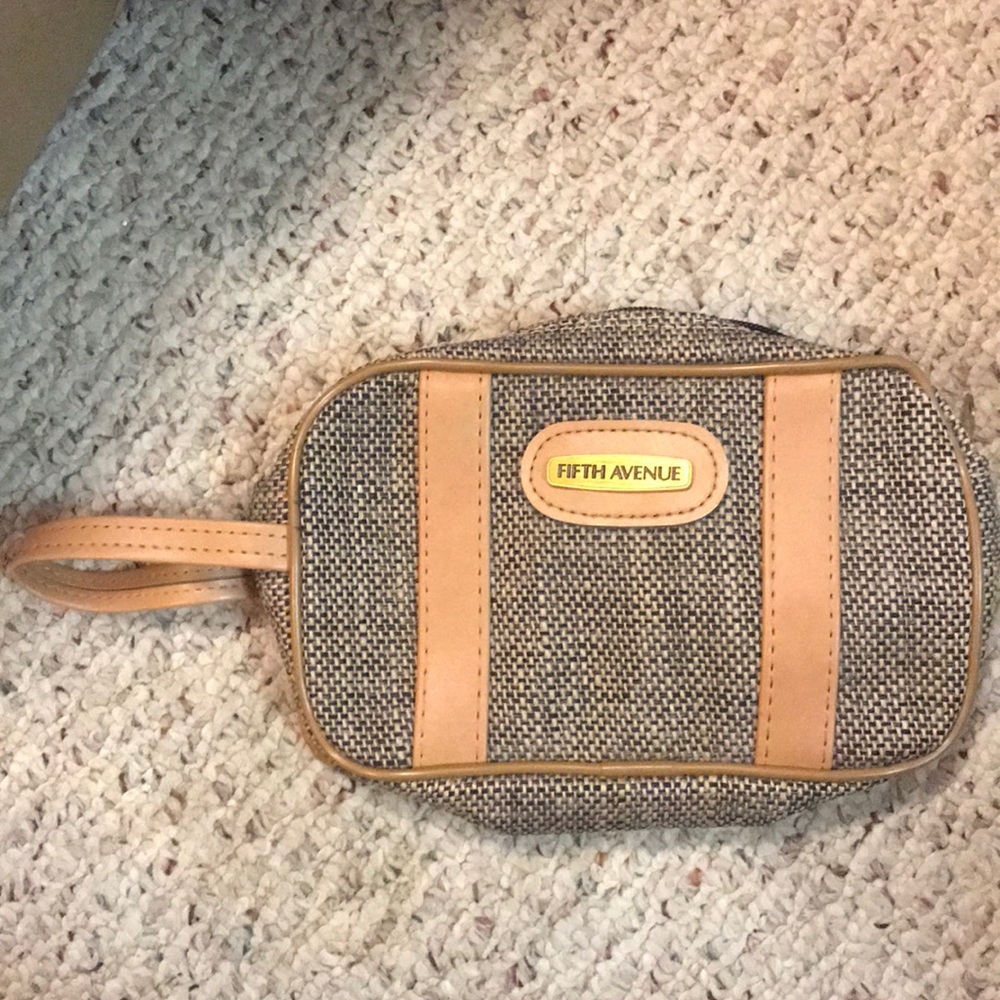 Fifth Avenue Cosmetic Travel Case